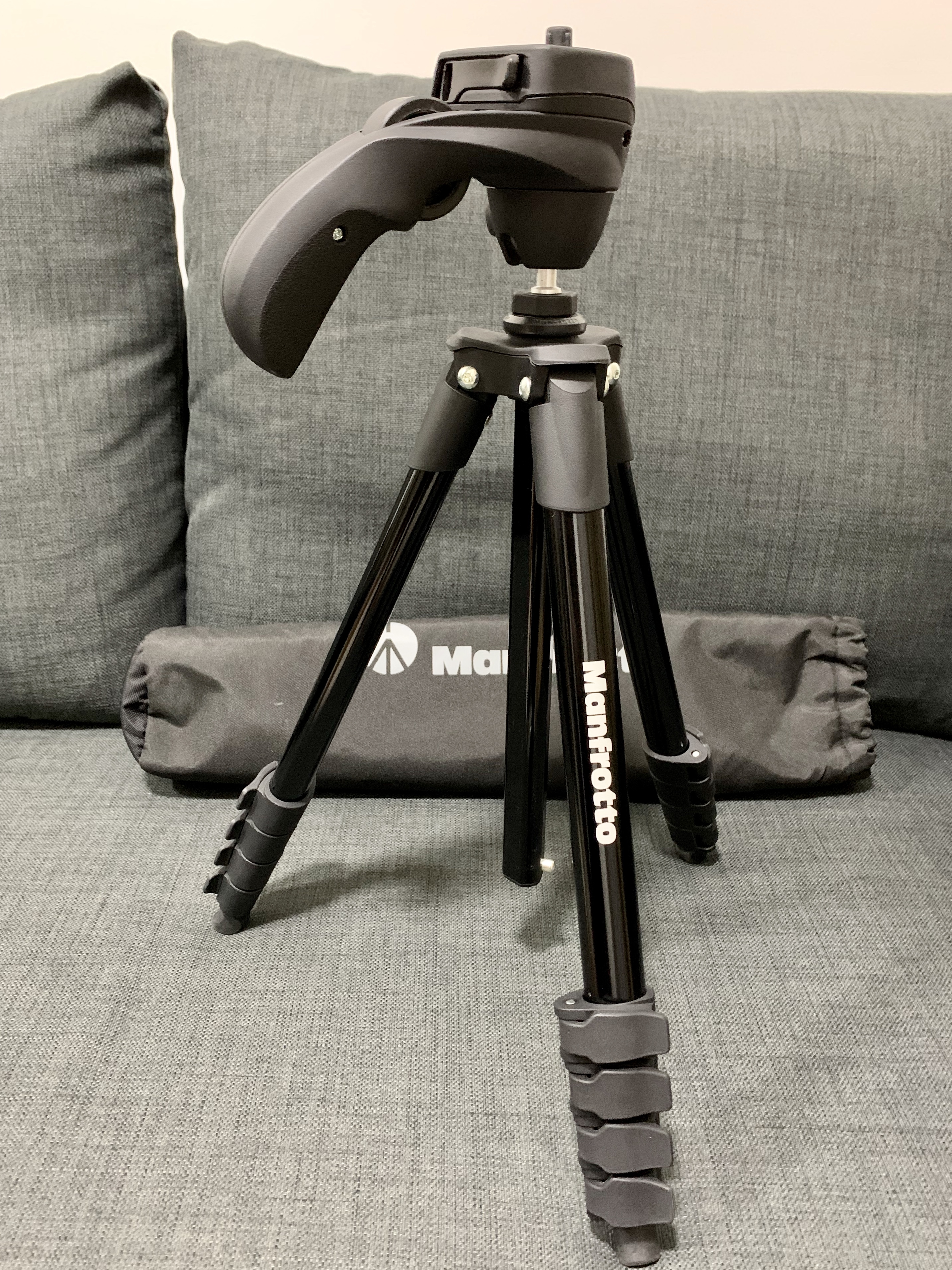 manfrotto action tripod