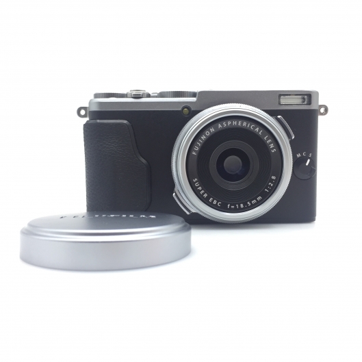 Fujifilm X70
