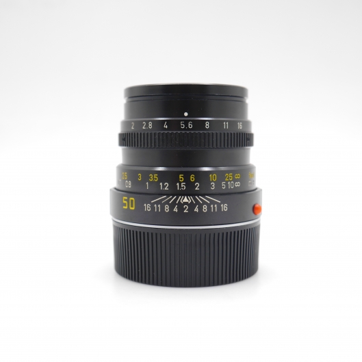 Leica 50mm f2 Summicron (IV) with focus tab