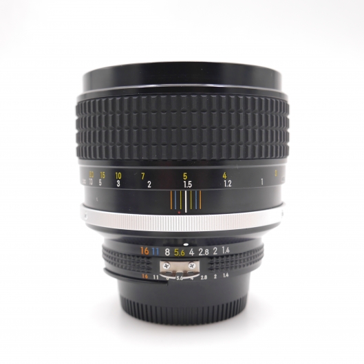 Nikon 85mm f1.4 Nikkor