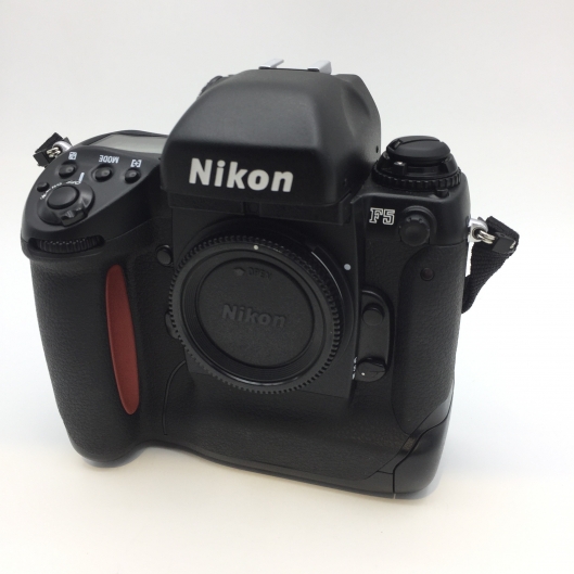 Nikon F5