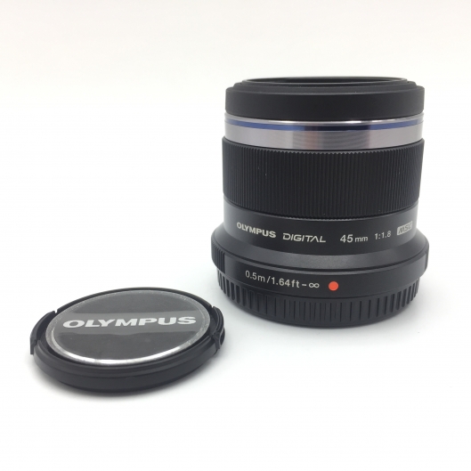 Olympus 45mm f1.8 M.Zuiko Digital ED