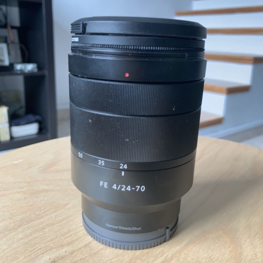 Sony Zeiss 24-70mm f4 ZA OSS Vario-Tessar T* FE