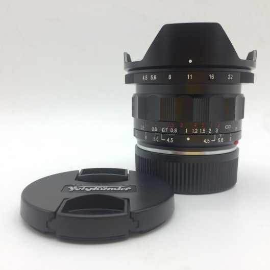 Voigtlander 15mm f4.5 Super Wide Heliar Aspherical III 